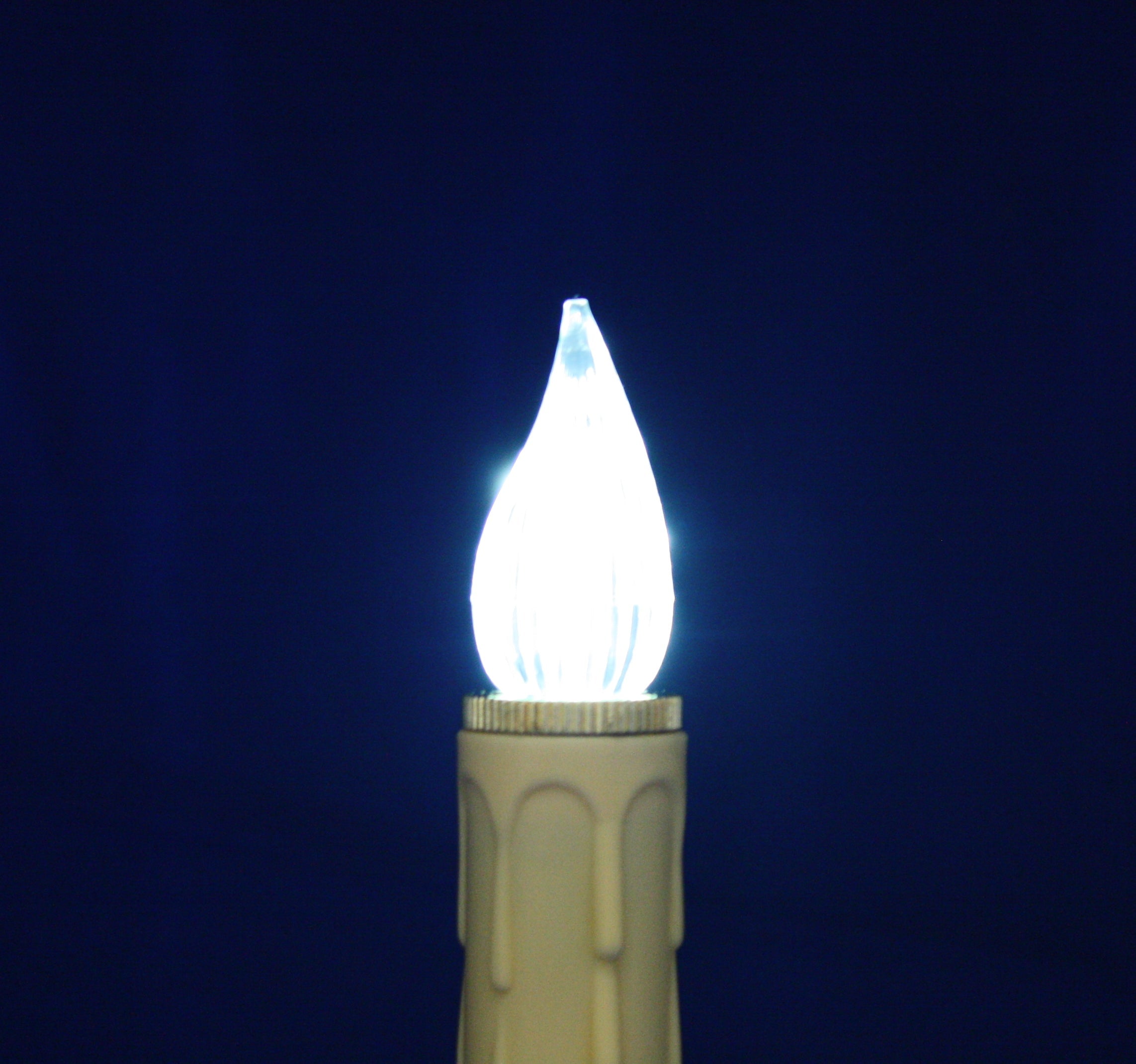 Candlestick Replacement LED Bulb - Sensor - 3 Volt - White Light