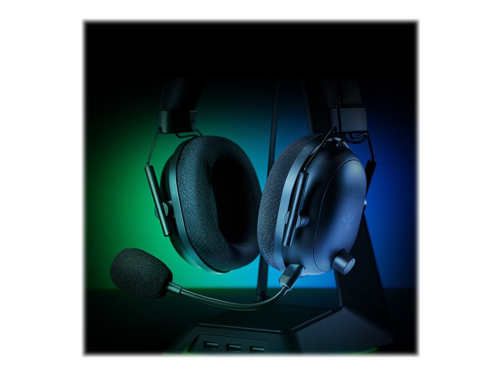 Razer BlackShark V2 PRO - Headset - full size - Bluetooth - wireless, wired - 3.5 mm jack - noise isolating