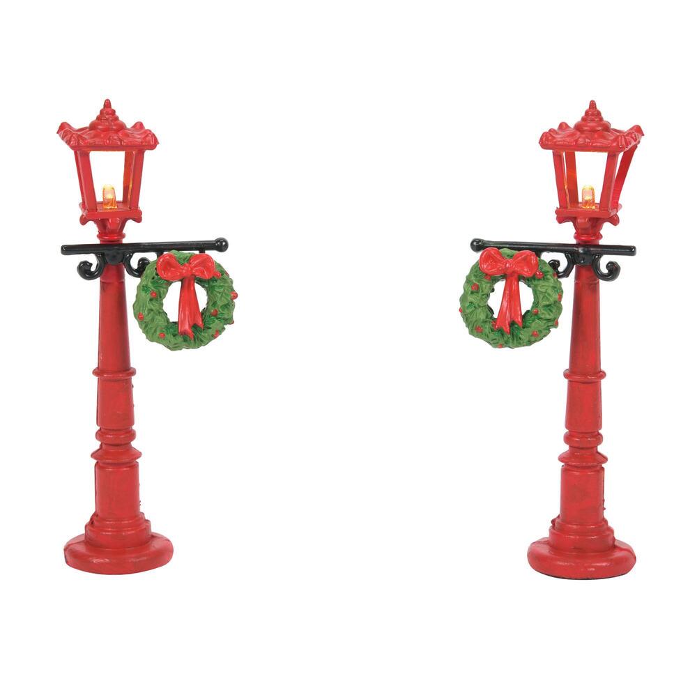 Red Street Lights with Wreaths - Set of 2