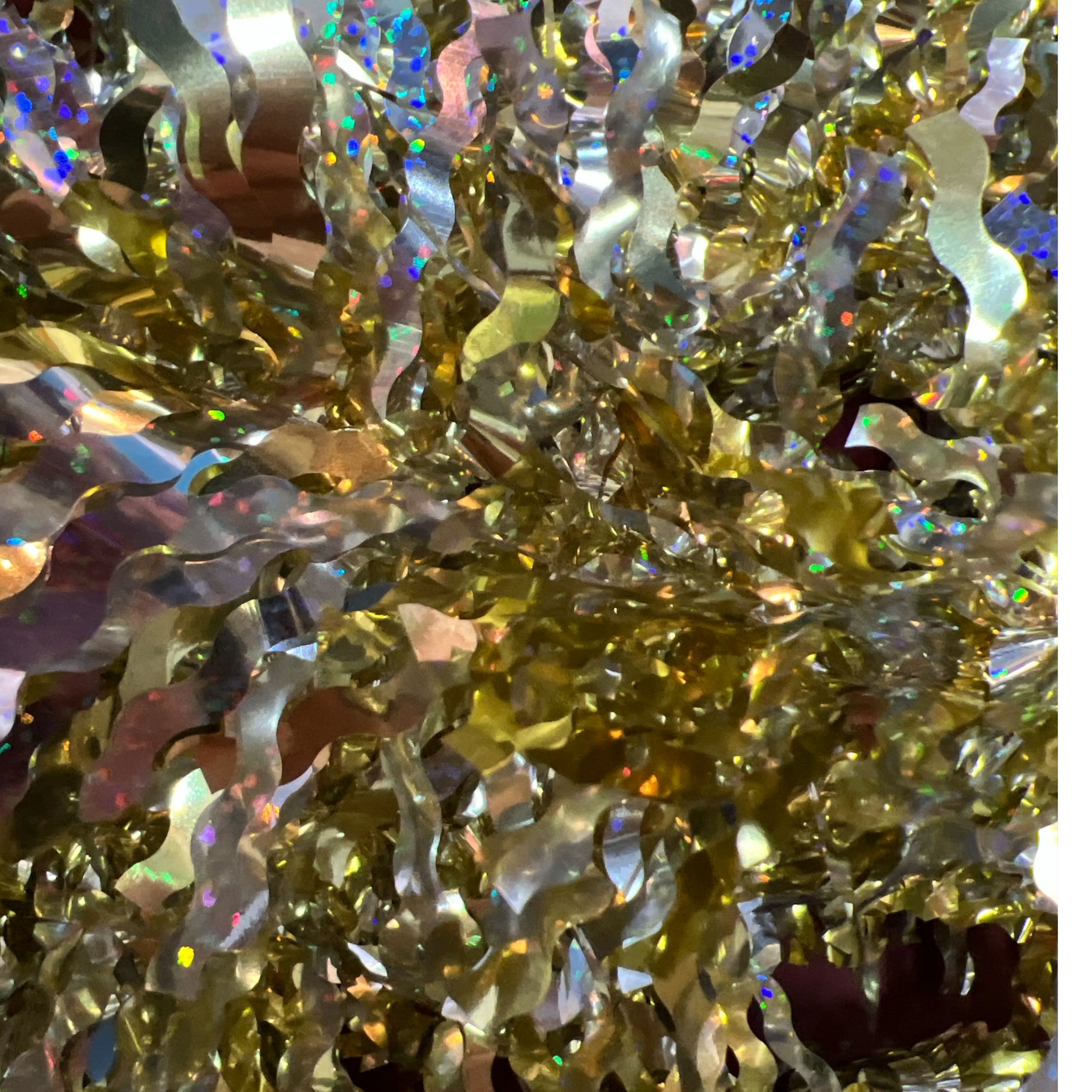 Silver and Gold Holographic Garland Wavy Cut 3ply