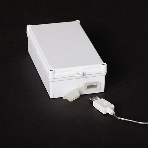 USB Battery Box (3 D-Cells) - White