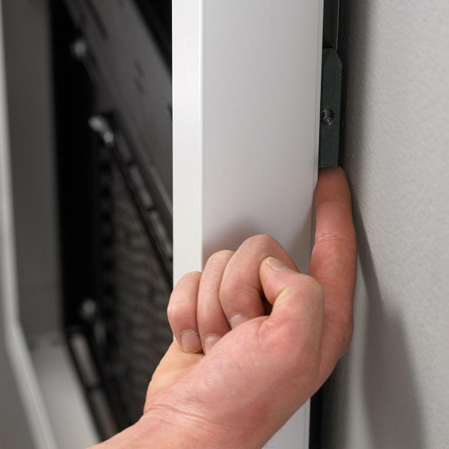 Chief Impact 190.5 Cm (75") Black