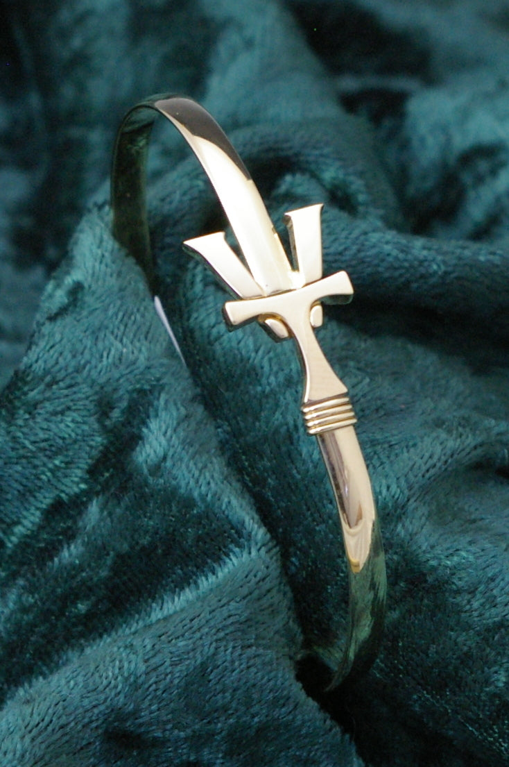 14K Gold Vermont Hook Bracelet - 4mm Band - 7 Inch