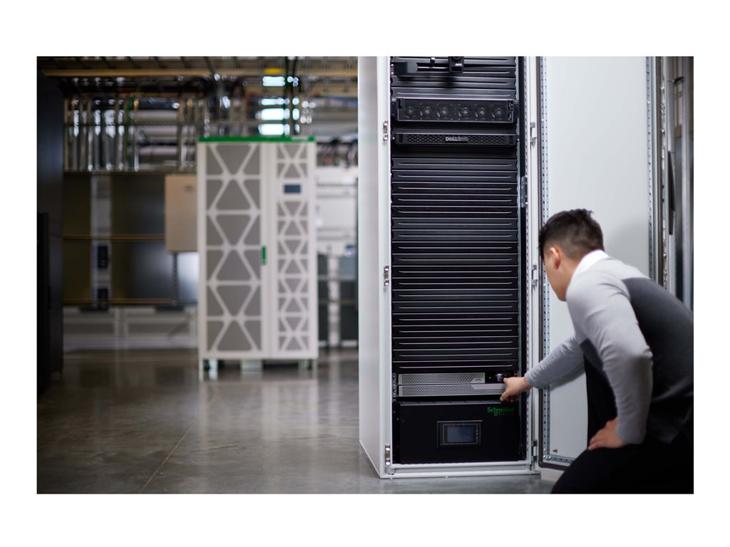 APC Smart-UPS Ultra SRTL2K2RM1UC - UPS (rack-mountable / external) - AC 120/125 V - 2200 Watt - 2200 VA - 5.16 Ah - Ethernet
