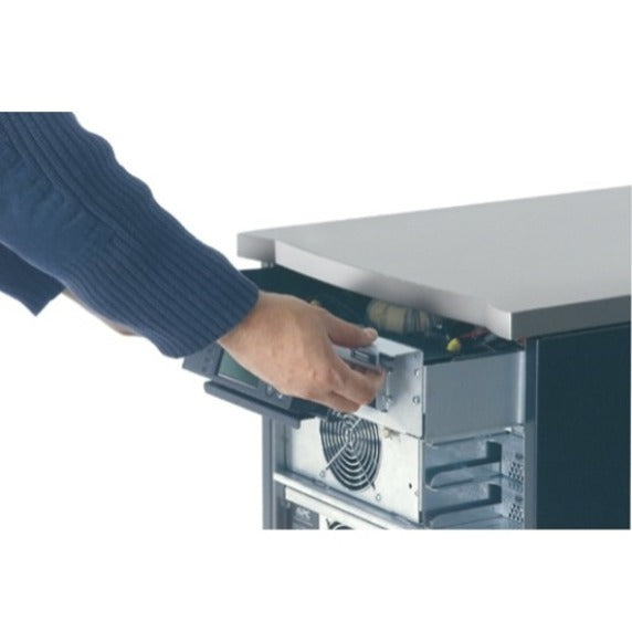 APC by Schneider Electric Symmetra LX 8kVA scalable to 16kVA N+1 Ext. Run Tower, 200V
