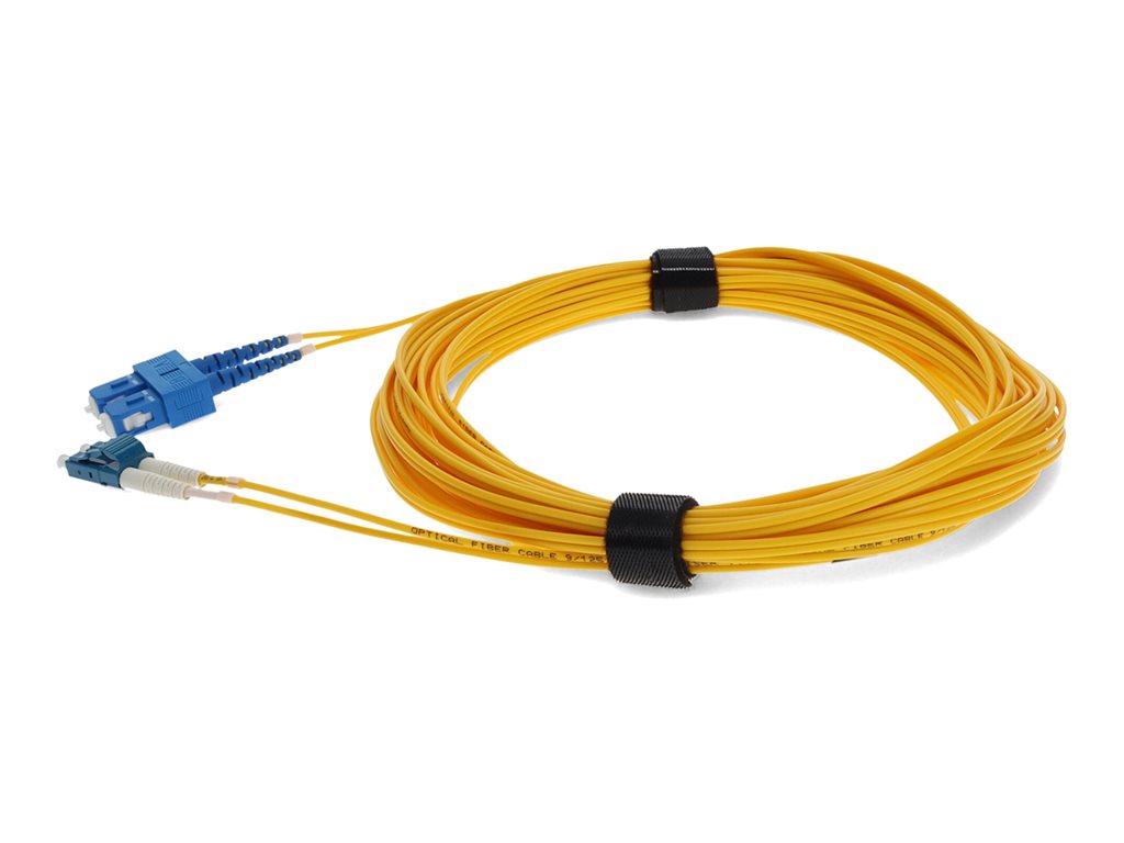 AddOn 9m LC to USC OS1 Yellow Patch Cable - Patch cable - TAA Compliant - SC/UPC single-mode (M) to LC/UPC single-mode