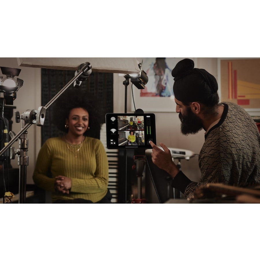 Apple iPad Pro (5th Generation) A2379 Tablet - 12.9" - M1 Octa-core (8 Core) - 8 GB RAM -