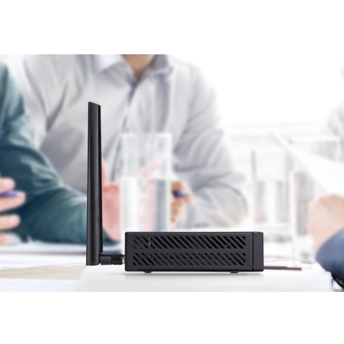 Asus PL63-BB5000XT-O Barebone System - Mini PC - Intel Core i5 11th Gen i5-1135G7 2.40 GHz