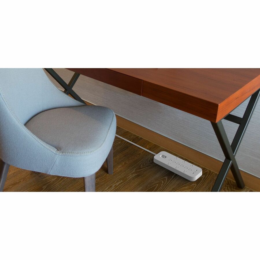 Belkin 12-Outlets Surge Suppressor/Protector - 2 x USB Type A, 1 x USB Type C, 12 x NEMA