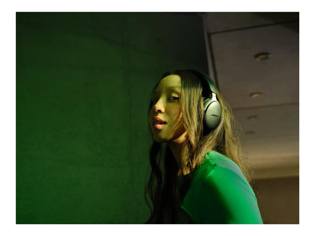 Bose QuietComfort Ultra - Headphones with mic - full size - Bluetooth - wireless, wired - active noise canceling - 3.5 mm jack 880066-0100