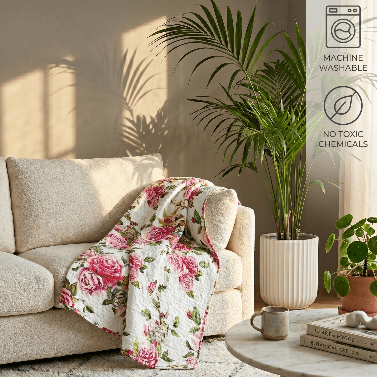 DaDa Bedding Romantic Roses Floral Throw Blanket - Lovely Spring Pink & White Scalloped Colorful Lightweight Breathable - Bright Vibrant Quilted Throw Blanket - 50 x 60