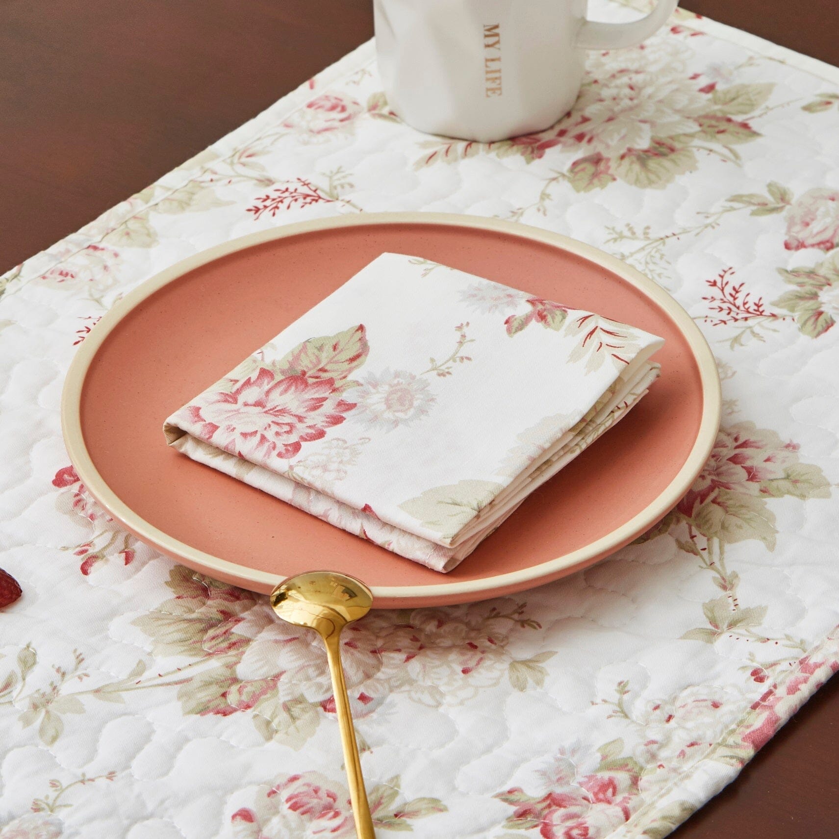 DaDa Bedding Set of 4-Pieces Hint of Mint Floral Cotton Dining Table Napkins 18" x 18" (3036)