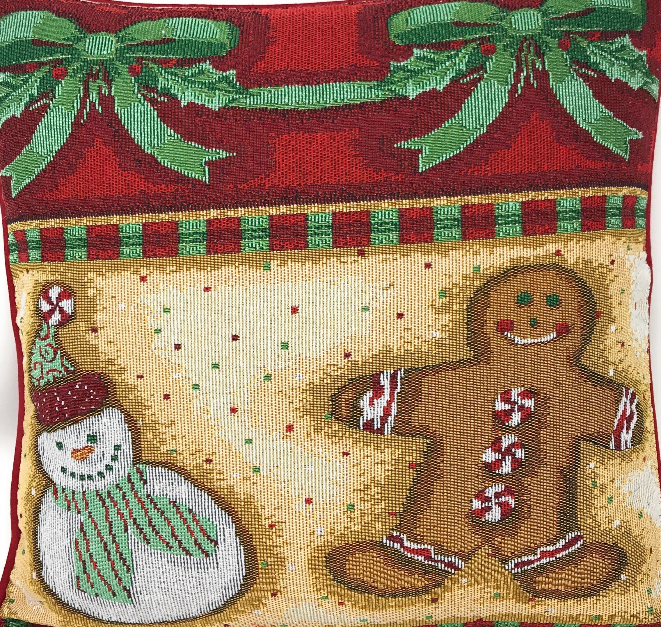 DaDa Bedding Set of 8 Pieces Gingerbread Sweets Holiday Table Tapestry - 4 Placemats, 2 Table Runners, 2 Throw Pillow Covers (12917)