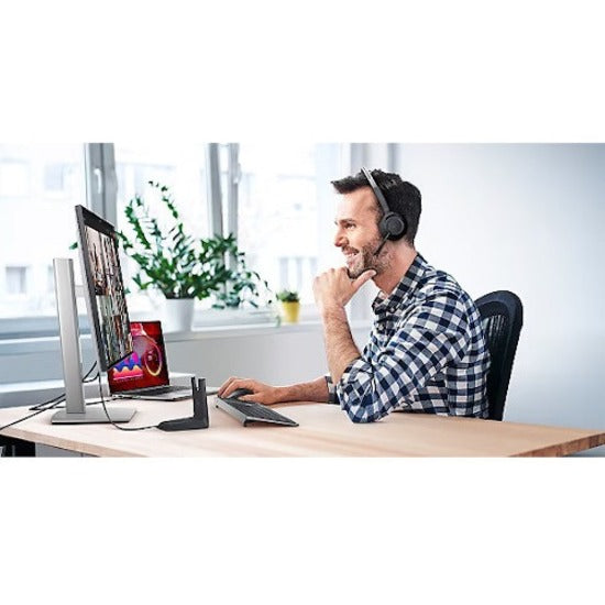 Dell Latitude 5340 13.3" Touchscreen Convertible 2 in 1 Notebook - Full HD - 1920 x 1080