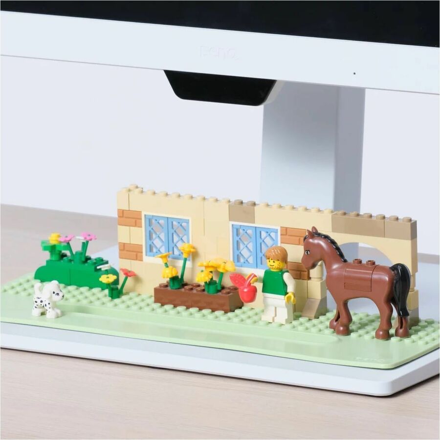 Ergonomic Computer Monitor - 31.5" 2K QHD USB-C Eye Care Display | BenQ GW3290QT