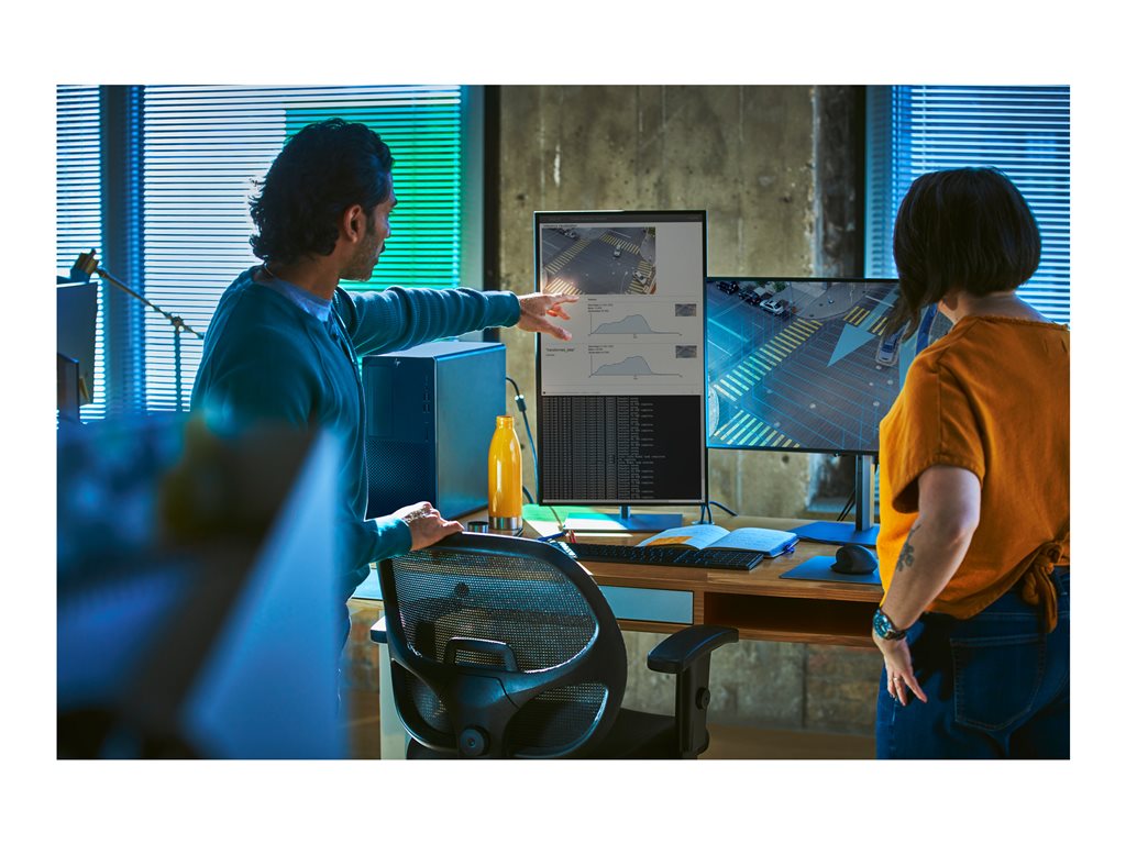 HP Workstation Z2 G9 - Tower 4U - 1 x Core i7 12700 / up to 4.9 GHz - RAM 32 GB - SSD 1 TB - NVMe - UHD Graphics 770 -