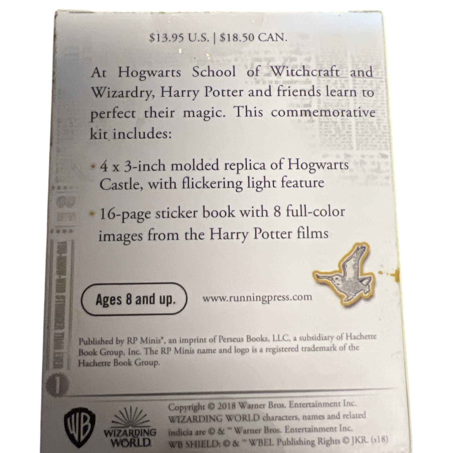 Harry Potter Hogwarts Castle and Sticker Book: Lights Up!