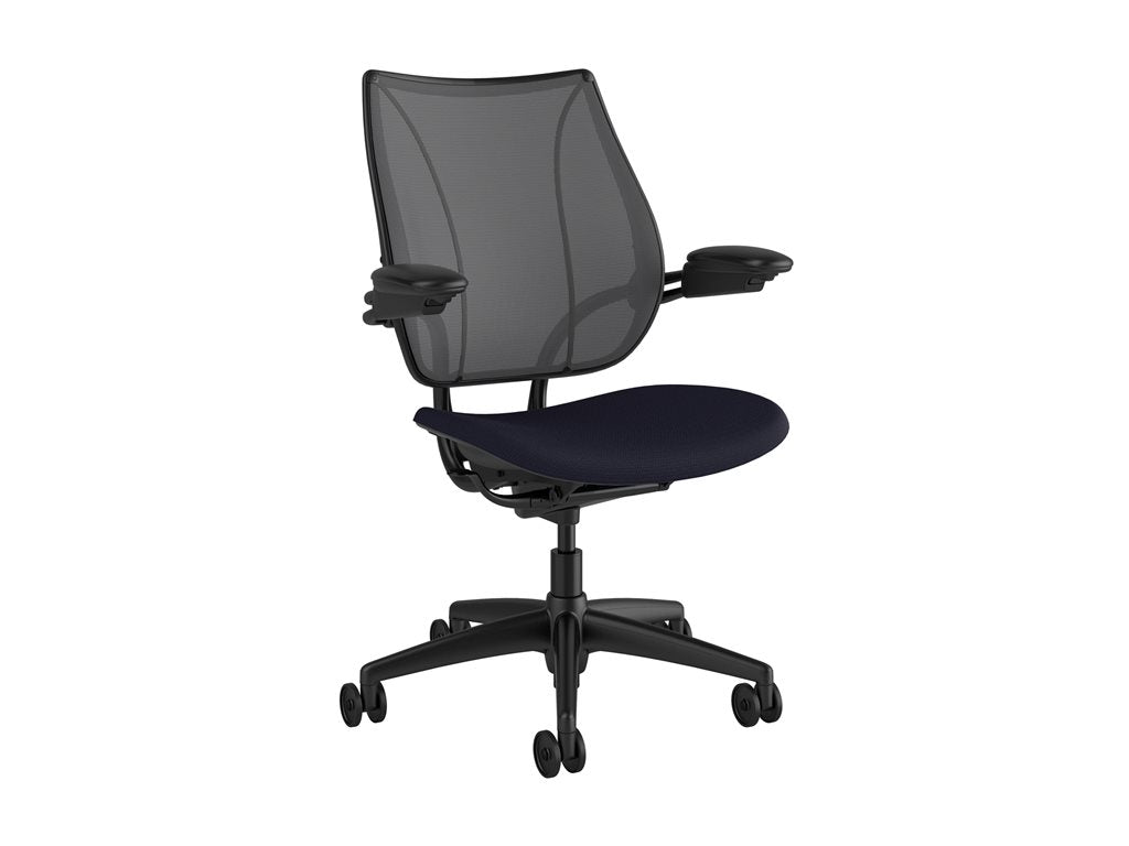 Humanscale Liberty - Chair - task - ergonomic - armrests - tilt - swivel - Corde 4 - black, navy L113BJ1ACF57XFSSNSC