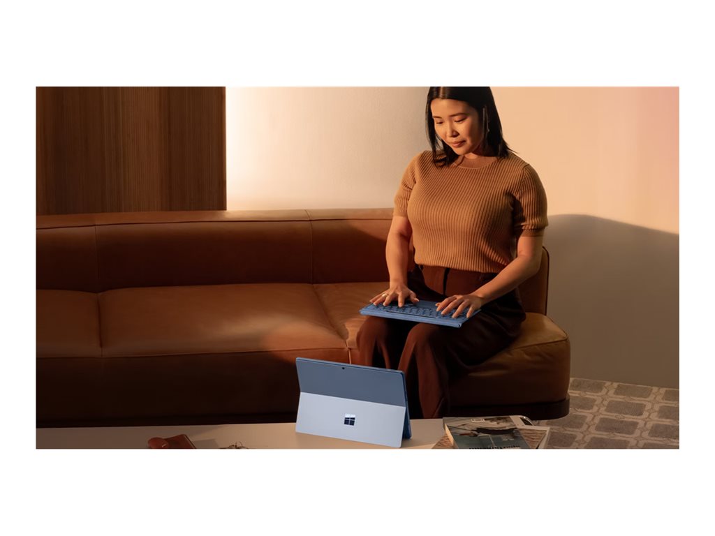 Microsoft Surface Pro Flex Keyboard - Keyboard - with touchpad, accelerometer, Surface Slim Pen 2 storage and charging