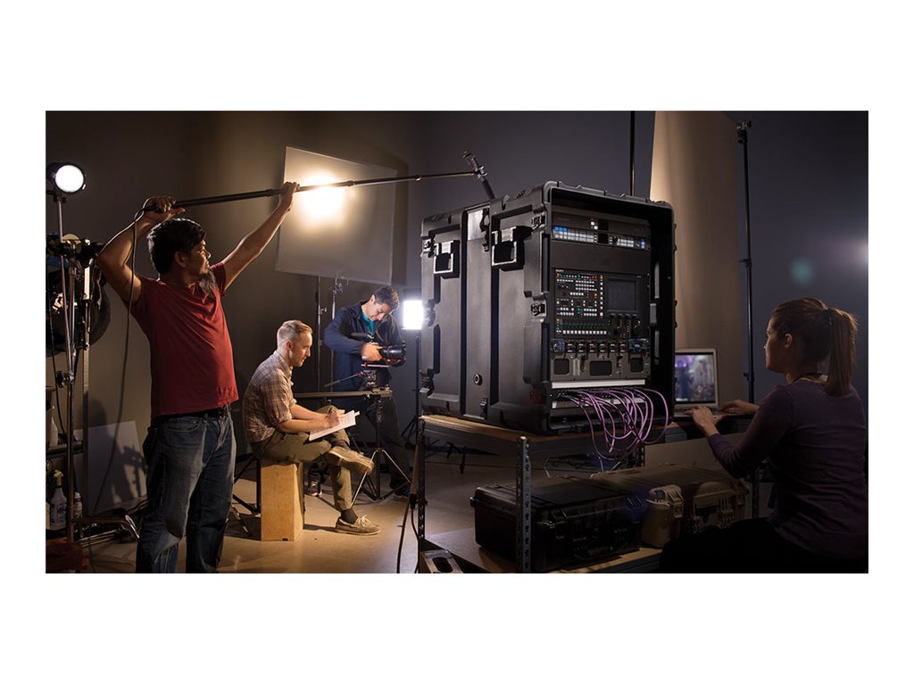 Peli Super-V Series - Rack case for rack mountable hardware - 14U - RotoMolded polyethylene, stainless steel - black