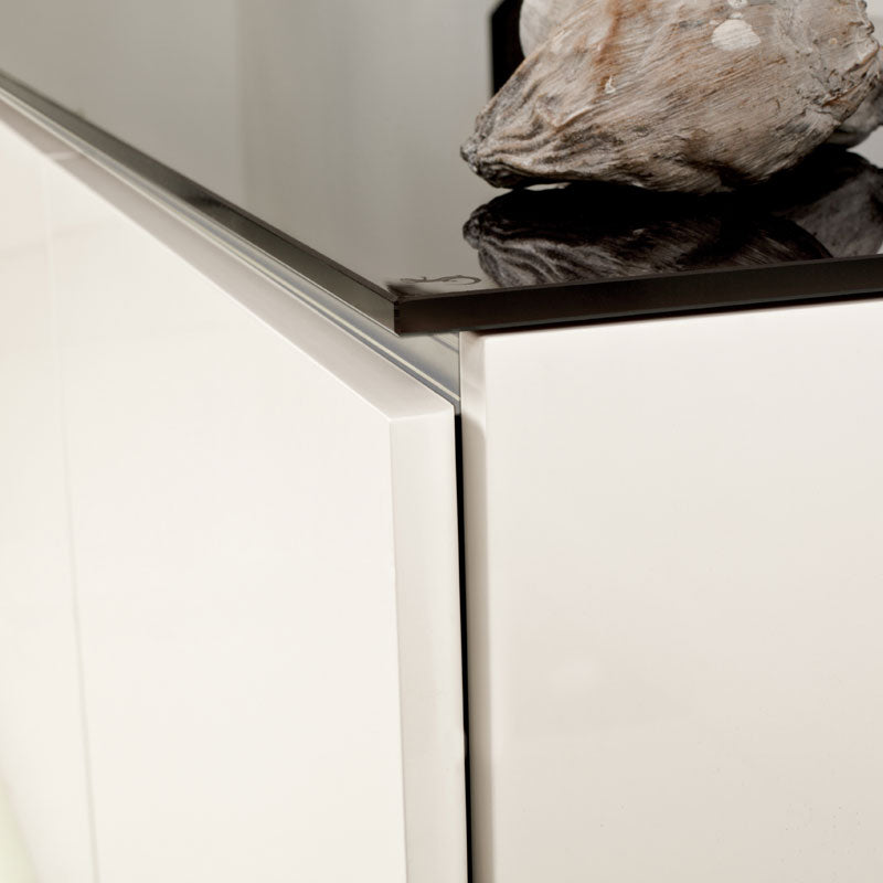 Salamander Miami 221 Gloss White Black Glass Front – Sleek Handleless Design