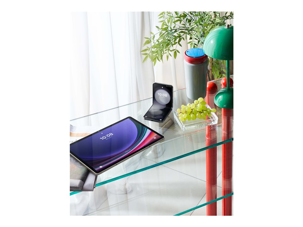 Samsung Galaxy Z Flip5 - 5G smartphone - dual-SIM - RAM 8 GB / Internal Memory 256 GB - OLED display - 6.7 - 2640 x 1080