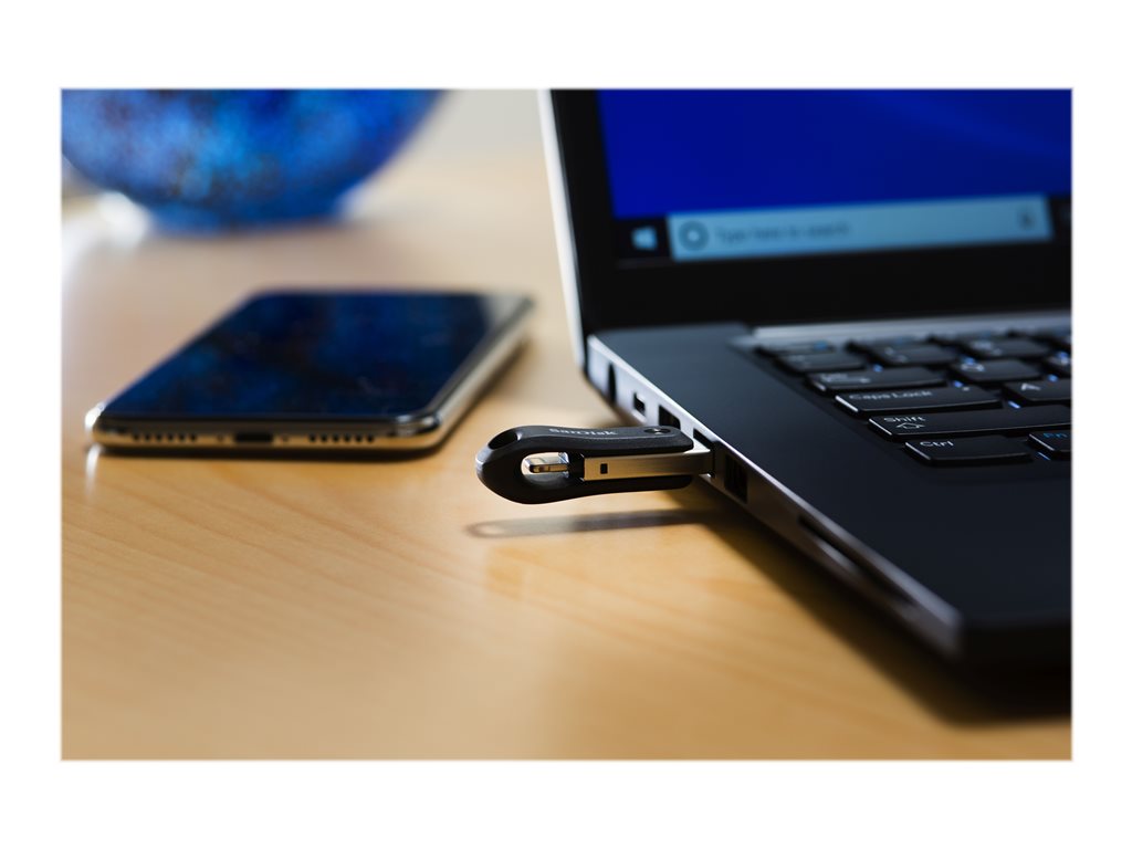 SanDisk iXpand Go - USB flash drive - 64 GB - USB 3.0 / Lightning SDIX60N-064G-AN6NN