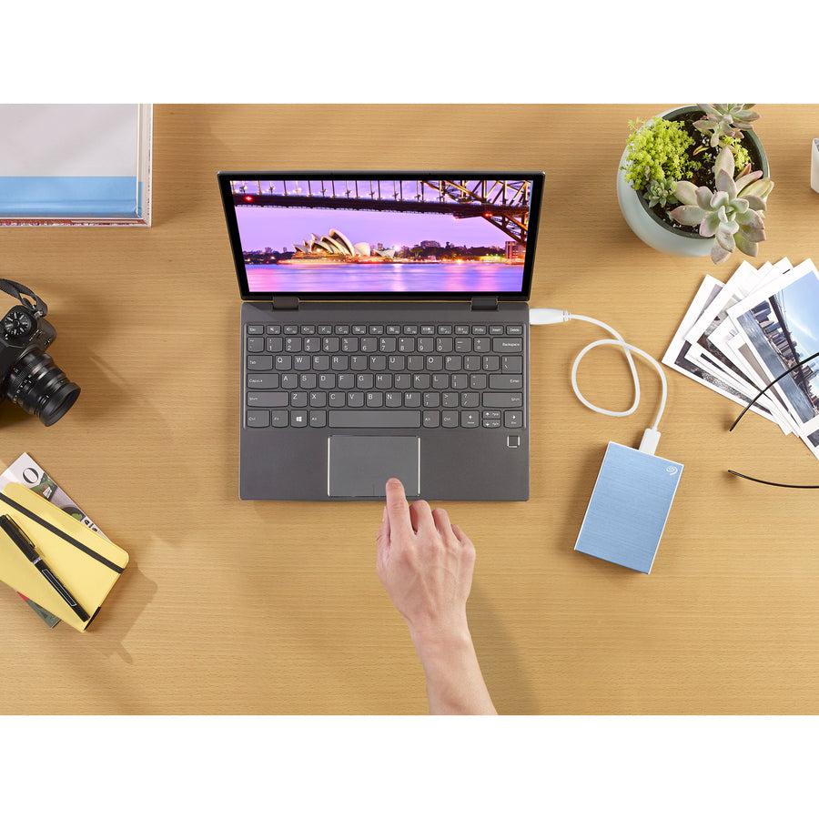 Seagate Backup Plus 4Tb Portable Hard Drive - 2.5" External - Light Blue (Sthp4000402)