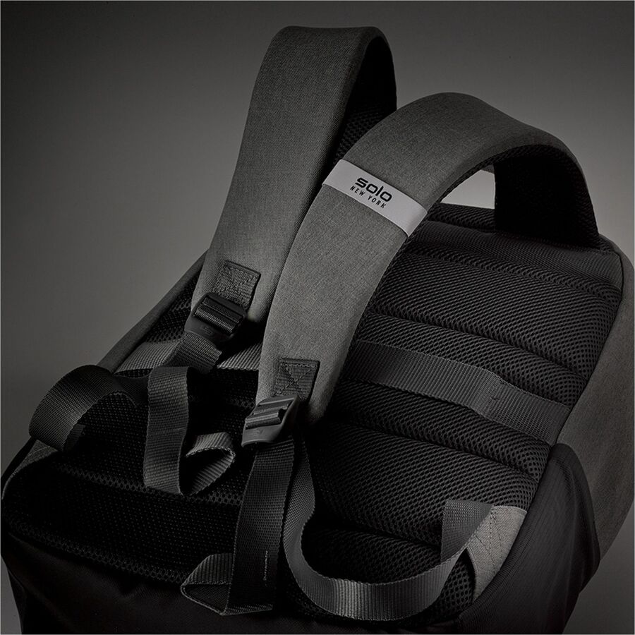 Solo Re:cover Carrying Case (Backpack) for 15.6 Notebook - Gray" UBN761-10