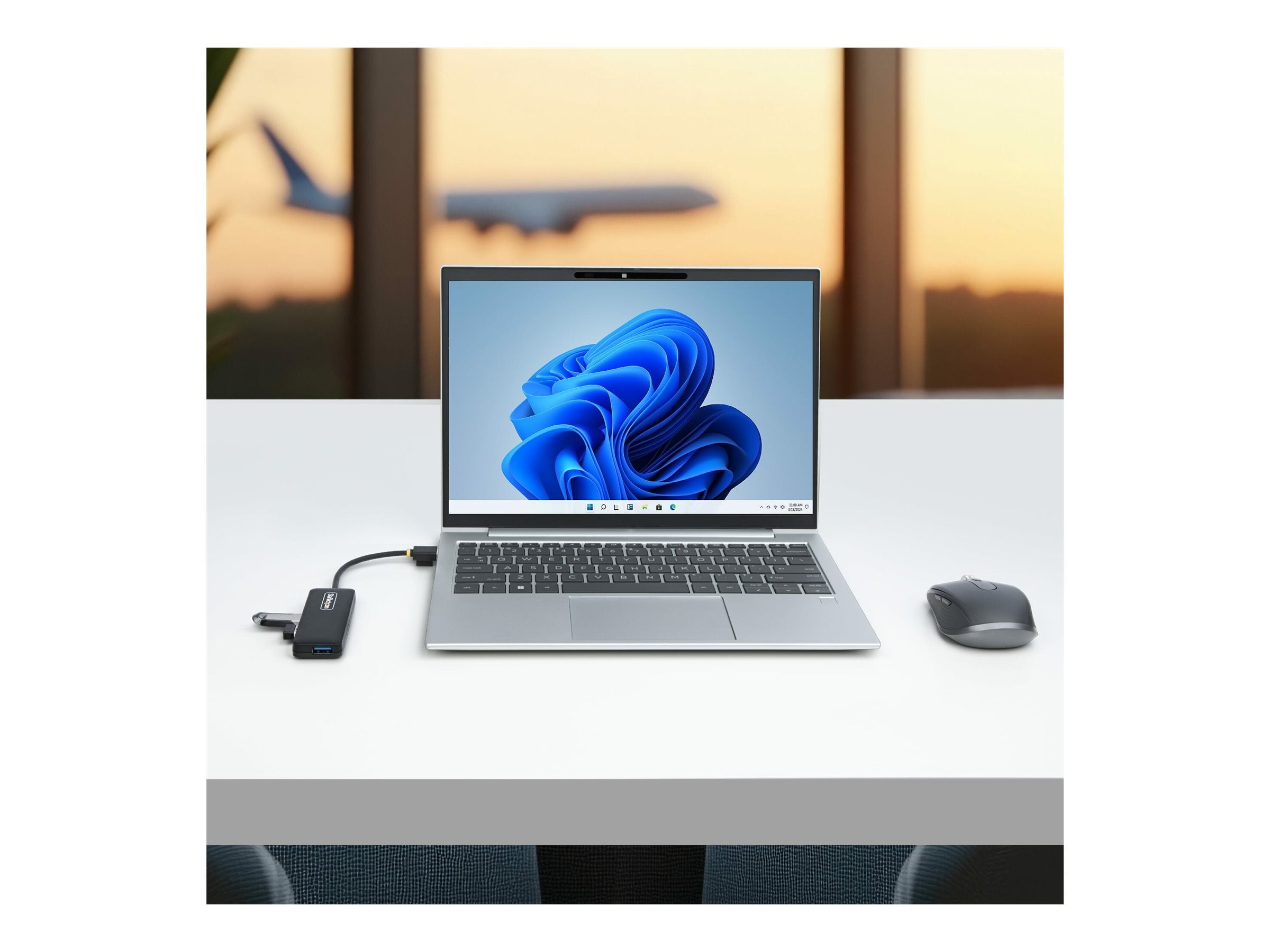 StarTech.com 4-Port USB-A Hub, 5Gbps, Bus Powered, Small Travel Mini Hub - Hub - 4 x USB 3.2 Gen 1 - desktop