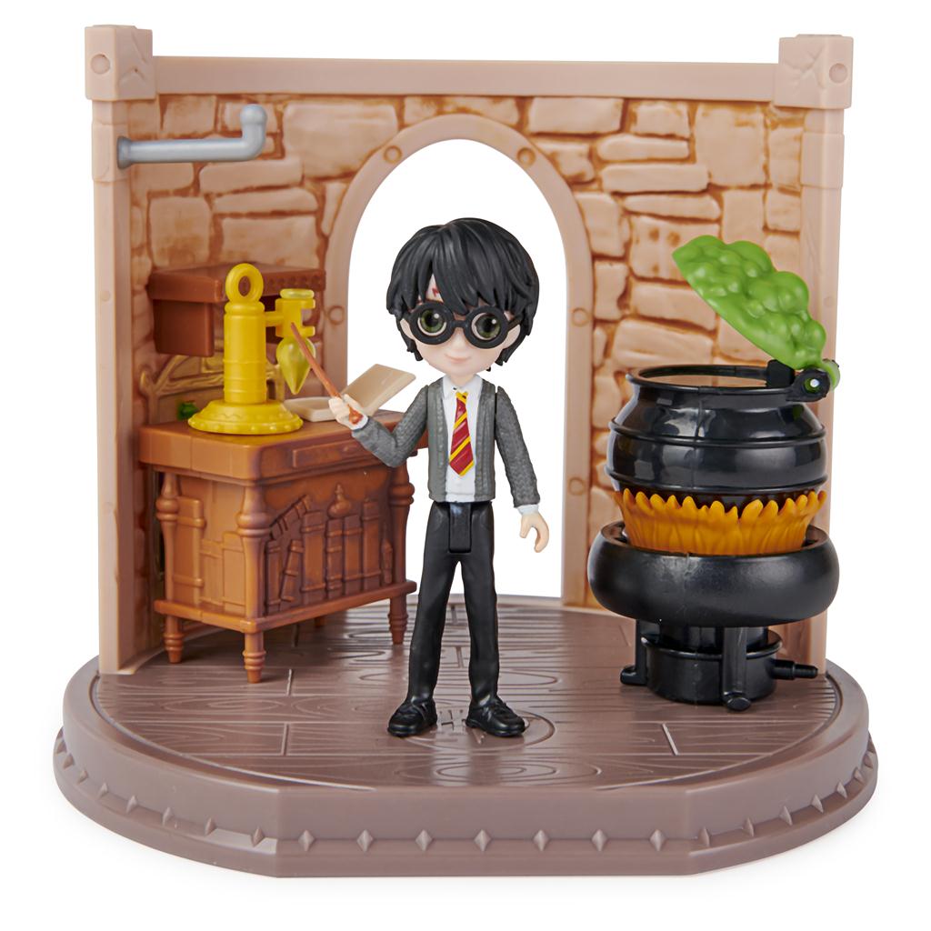 Wizarding World - Magical Minis Potions Classroom, Figure & Accessories
