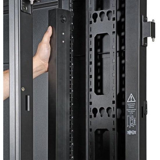 Metered Power Distribution Unit - 5.7kW 3-Phase Rackmount PDU | Eaton Tripp Lite PDU3MV6L2120